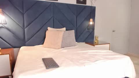 Georgina  online show from 11/20/25, 11:21