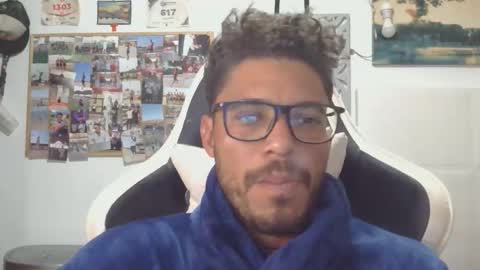 geovannygarrido91 online show from 10/28/25, 09:17