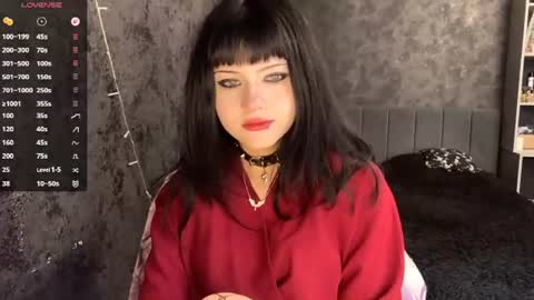 Snapshot of germainebourlier chatting on 07/27/26, 06:31 EmelyWoodes online show from 07/27/26, 06:31