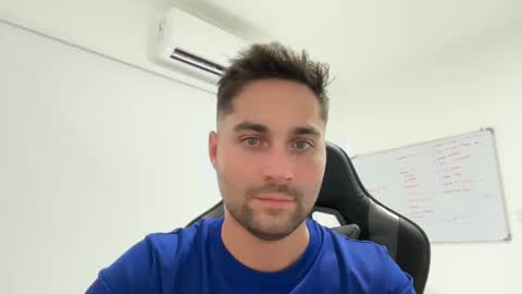 Snapshot of german_pecol chatting on 03/06/25, 08:27 german_pecol online show from 03/06/25, 08:27