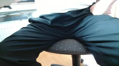 germanandy71 online show from 10/29/25, 01:46