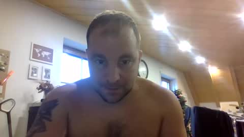 Snapshot of germandick2905 chatting on 12/05/25, 08:23 germandick2905 online show from 12/05/25, 08:23