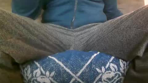 twitter triebriemen online show from 02/26/25, 09:32