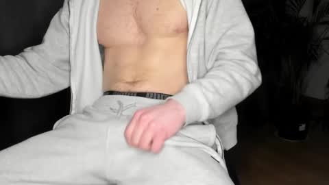 Snapshot of germanmike1997 chatting on 12/23/24, 06:16 germanmike1997 online show from 12/23/24, 06:16