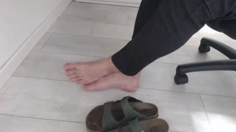 Snapshot of germansolebro chatting on 11/14/25, 07:29 GermanSoleBro online show from 11/14/25, 07:29