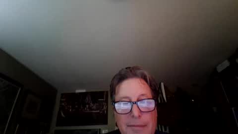 Snapshot of gerrardjj chatting on 10/10/25, 06:29 Jason online show from 10/10/25, 06:29