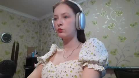 Snapshot of gertrudhore chatting on 05/14/26, 09:16 Anna online show from 05/14/26, 09:16