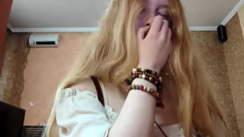 Snapshot of gertrudisturbe chatting on 05/08/26, 10:37 Kate online show from 05/08/26, 10:37