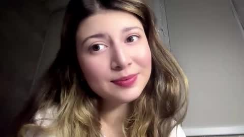 Snapshot of gertudewinfough chatting on 12/01/25, 04:12 Diana online show from 12/01/25, 04:12