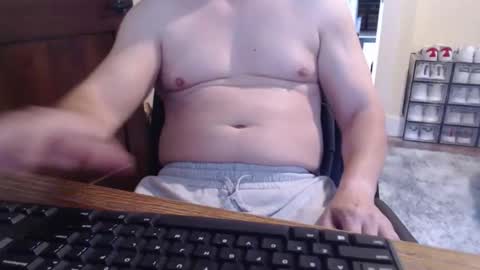 Snapshot of gethoggy chatting on 05/25/26, 12:55 gethoggy online show from 05/25/26, 12:55
