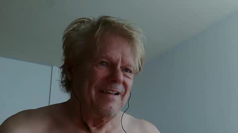 Snapshot of gethyn chatting on 01/07/25, 03:44 Gethyn online show from 01/07/25, 03:44