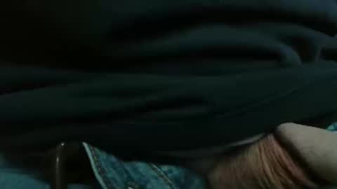 Snapshot of gettingstiff chatting on 09/18/25, 01:35 gettingstiff online show from 09/18/25, 01:35