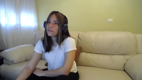 Snapshot of ggemas chatting on 02/15/25, 09:38 ggemas online show from 02/15/25, 09:38