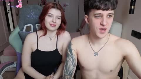 Ester and Ri online show from 03/31/26, 01:44