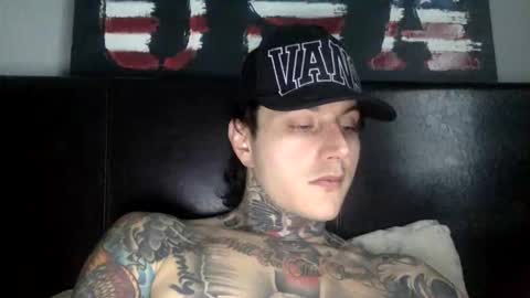 Snapshot of ggwicked chatting on 11/21/25, 12:04 ggwicked online show from 11/21/25, 12:04