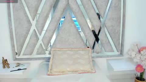 Danna Astrom online show from 03/03/25, 10:42