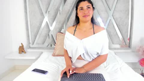 Danna Astrom online show from 03/12/25, 11:22