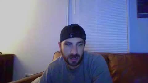Snapshot of ghomps88 chatting on 11/04/25, 08:46 Gee online show from 11/04/25, 08:46