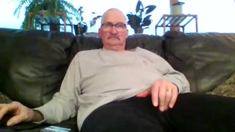 ghost2534 online show from 12/04/25, 09:34