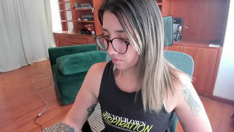 Snapshot of ghostcrimson chatting on 12/26/24, 02:27 andy online show from 12/26/24, 02:27