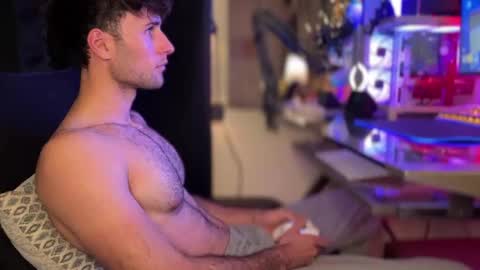 Snapshot of ghostdaddy9 chatting on 11/05/25, 12:54 big boy ghost face online show from 11/05/25, 12:54