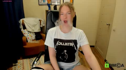Snapshot of ghostly_temptation chatting on 04/28/26, 07:52 Sweety online show from 04/28/26, 07:52