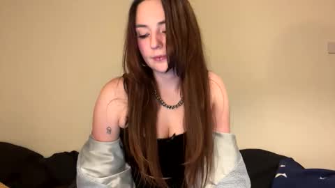Snapshot of ghostpetal chatting on 03/21/26, 11:52 ghostpetal online show from 03/21/26, 11:52
