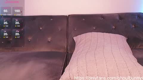 Bunny online show from 12/04/24, 01:58