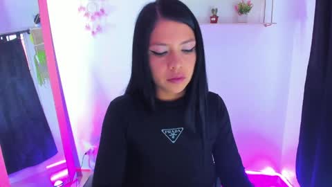 giaaaa   online show from 04/05/26, 10:40