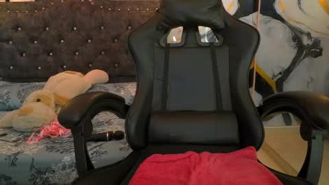 Gia online show from 03/28/26, 03:28