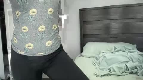 The Queen of Squirt online show from 02/25/25, 09:46