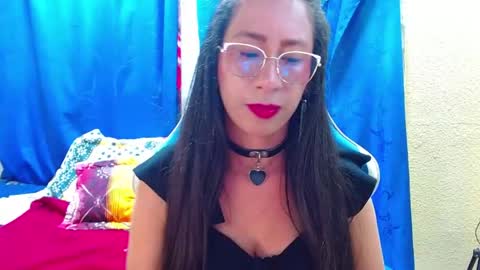 Gia  online show from 05/13/26, 09:44