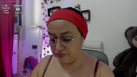 nahomi online show from 10/05/25, 04:05