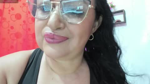 nahomi online show from 12/18/25, 11:33