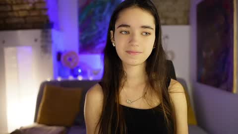 Snapshot of gia_paige18 chatting on 12/18/24, 09:04 Gia Paige18 online show from 12/18/24, 09:04