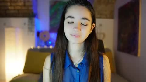 Snapshot of gia_paige18 chatting on 12/19/24, 08:13 Gia Paige18 online show from 12/19/24, 08:13