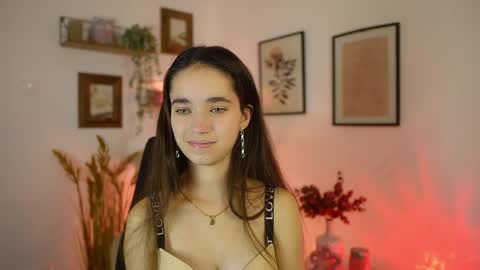 Snapshot of gia_paige18 chatting on 10/02/25, 02:02 Gia Paige18 online show from 10/02/25, 02:02