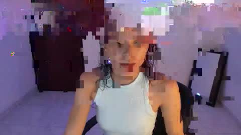 Snapshot of gia_white01 chatting on 12/17/25, 07:14 GIA WHITE Independet online show from 12/17/25, 07:14