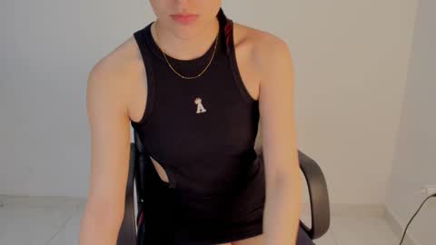 GIA WHITE Independet  online show from 03/23/26, 09:30