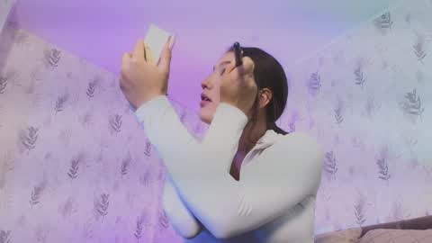 Gia online show from 11/07/25, 01:00