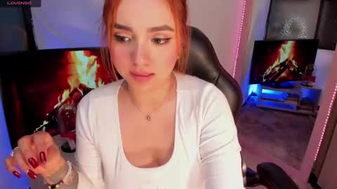 Snapshot of giabrook chatting on 03/02/25, 12:22 Gia  online show from 03/02/25, 12:22