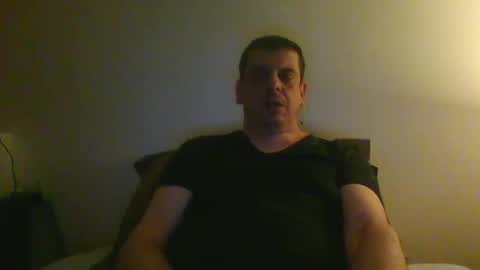 Snapshot of giaco1982 chatting on 01/25/25, 03:19 samuel online show from 01/25/25, 03:19