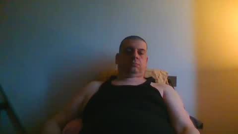 Snapshot of giaco1982 chatting on 03/09/25, 10:41 samuel online show from 03/09/25, 10:41