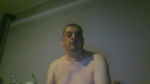 Snapshot of giaco1982 chatting on 09/21/25, 05:25 samuel online show from 09/21/25, 05:25