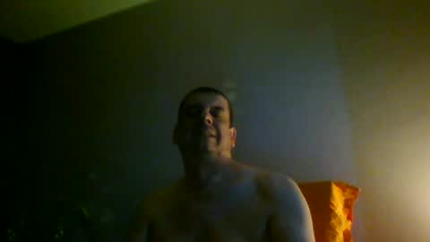Snapshot of giaco1982 chatting on 08/03/26, 04:00 samuel online show from 08/03/26, 04:00