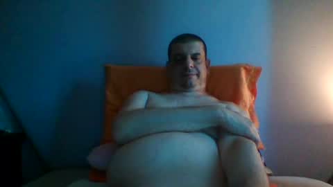 Snapshot of giaco1982 chatting on 08/03/26, 09:15 samuel online show from 08/03/26, 09:15