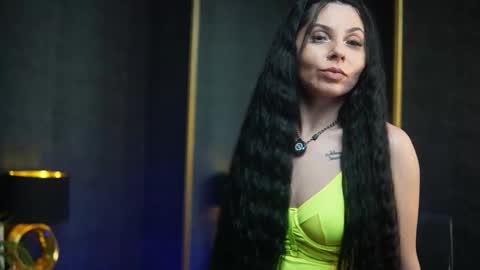  Gia  online show from 02/08/26, 09:40