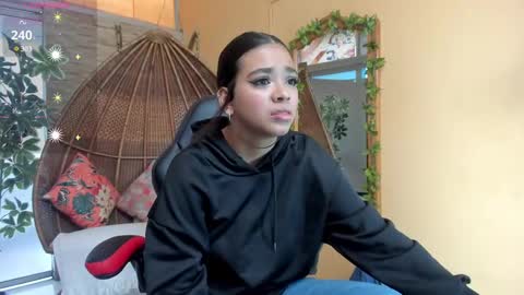 Gia  online show from 02/19/25, 11:49