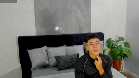 GIAN online show from 07/11/26, 08:06