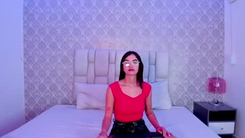 Snapshot of giana_bravoo chatting on 06/23/26, 02:15 giana_bravoo online show from 06/23/26, 02:15